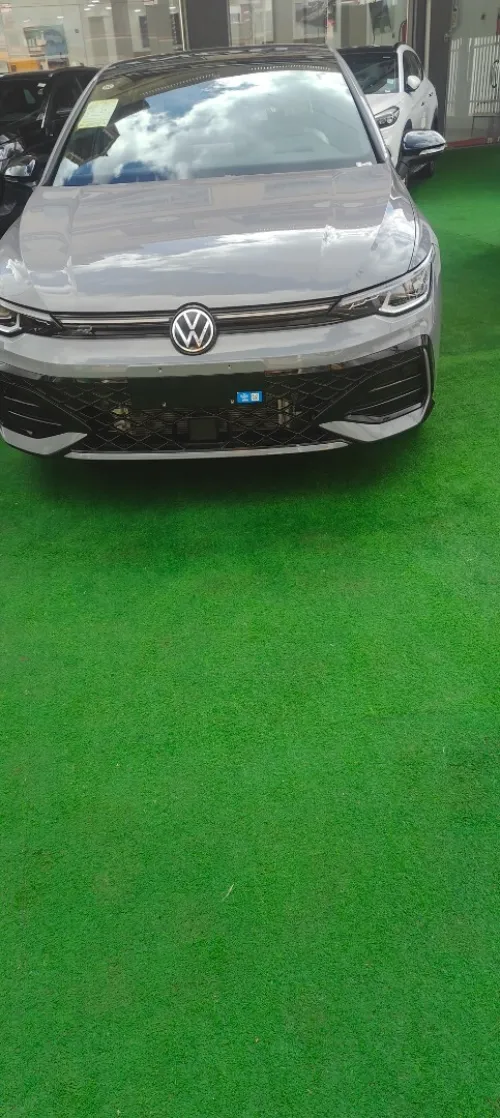 Volkswagen Golf 8 2025 R-Line