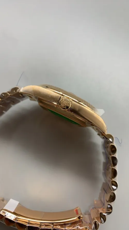 Montre Rolex DayDate Rose Gold (Clean / Clone)