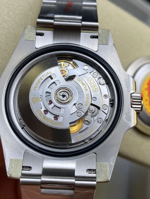 Montre Rolex GMT MASTER II RootBeer (Clean / Clone)
