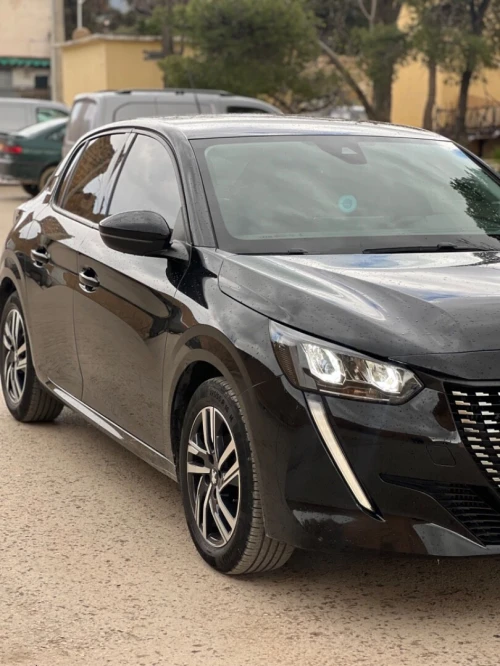 Peugeot 208 2024 Allure Pack