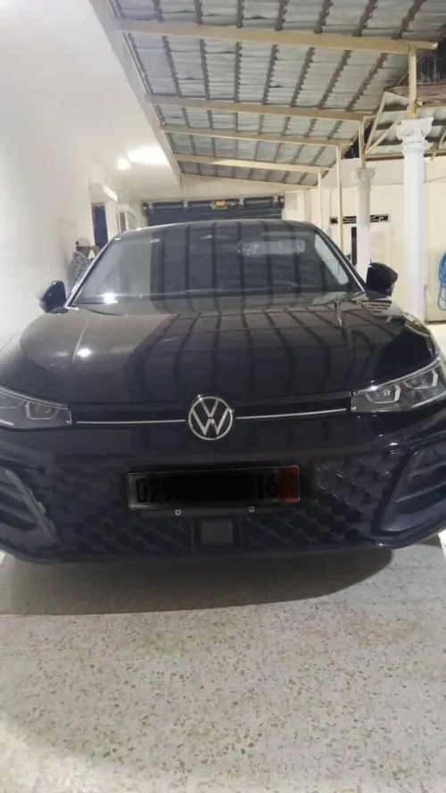 Volkswagen Passat 2025 Pero