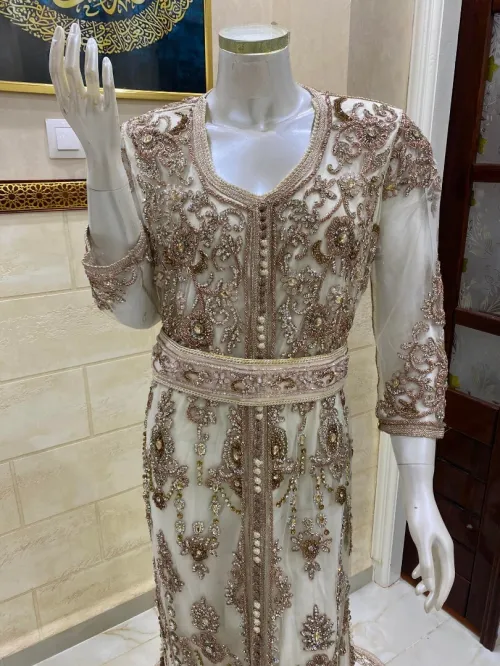 02 Caftan Mariage, Karakou Traditionnel et Robe Soirée.