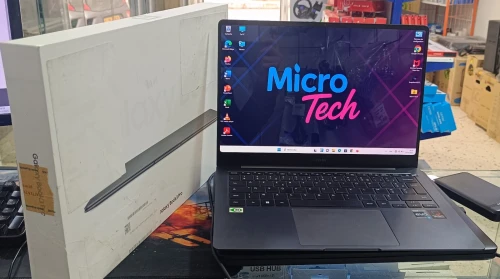 Samsung Galaxy Book 3 Pro 14" 3K 120Hz - i5 1340P - 8Go - 256Go - Intel Iris Xe Graphics