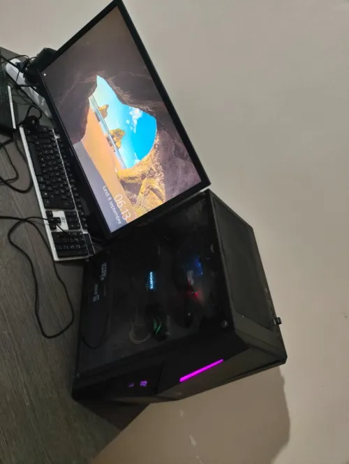 Unité Rayzen 5 3600 Rtx 2070 super avec écran 27'' 