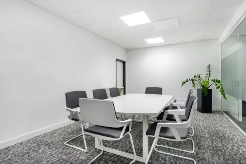 Bureau privé à louer pour 1 personne à Algiers, Hydra Paradou