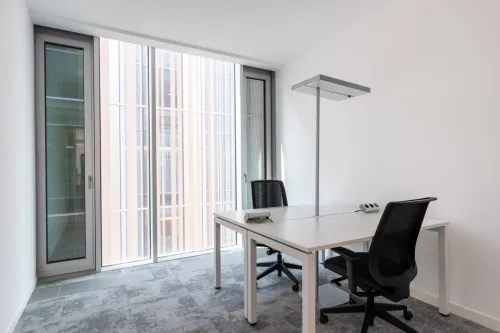 Bureau privé à louer pour 3 personnes à Algiers, Hydra Paradou