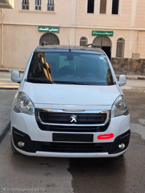 Peugeot Partner 2017 Tepee Allure 