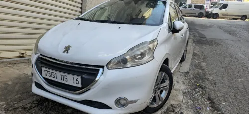 Peugeot 208 2015 Allure