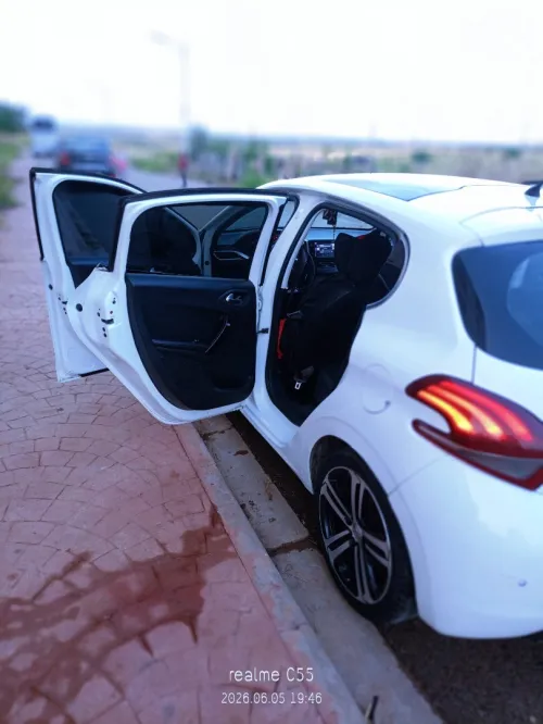 Peugeot 208 2018 GT Line