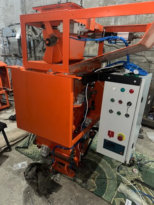 Ensacheuse semi-automatique 10-50 kg 300-1000 sacs/h