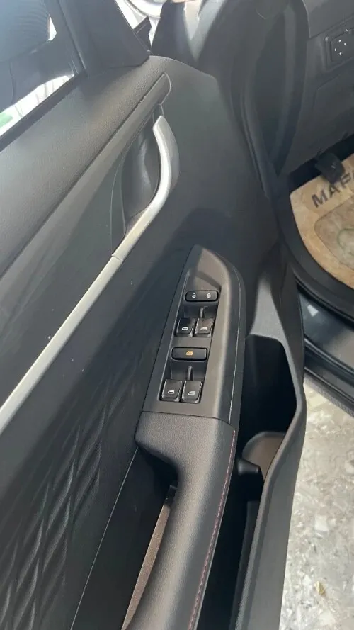 Livan X3 Pro  2025 Automatique (Avec toi ouvrant )