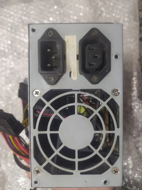 Cartes mère G41+ boite alimentation 200 W + 450 W