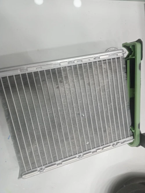 Radiateur de chauffage Symbol, Clio 4. Dacia, Logan 2, Sandero Stepway,- Neuf
