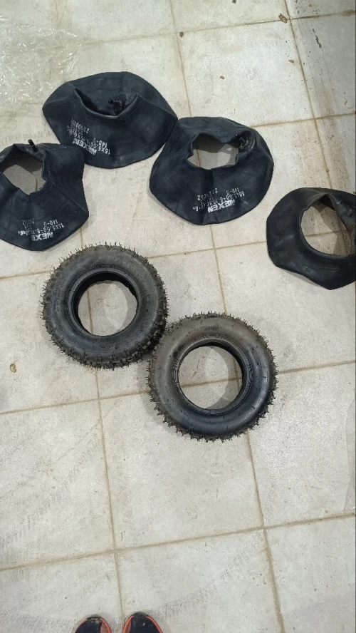 Pneu+chambre a aire pour mini quad ou tondeuse