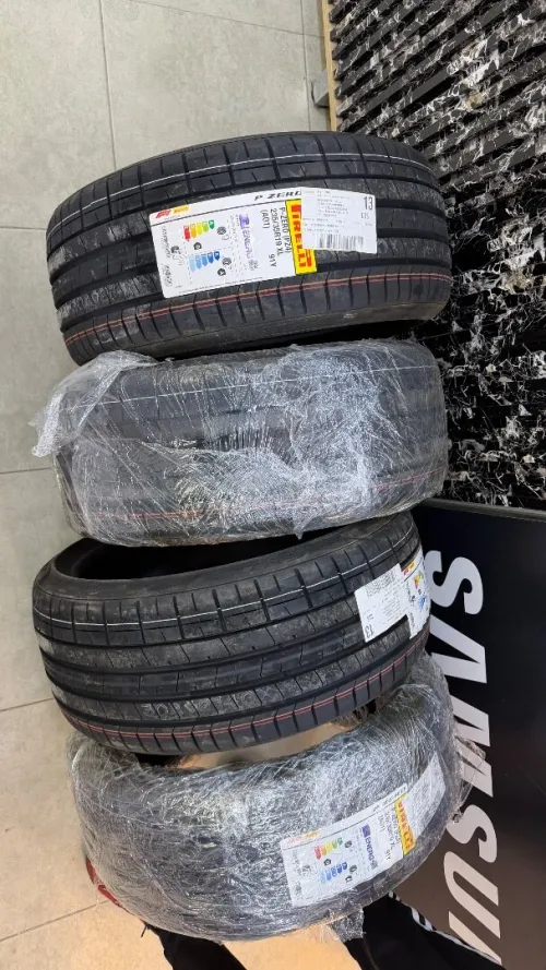 Pirelli 235/35R19