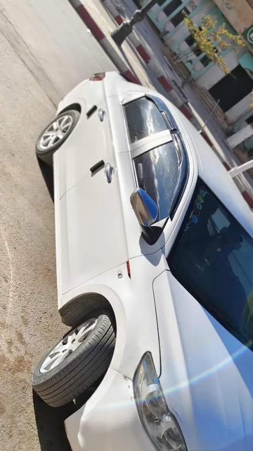Peugeot 301 2013 Allure