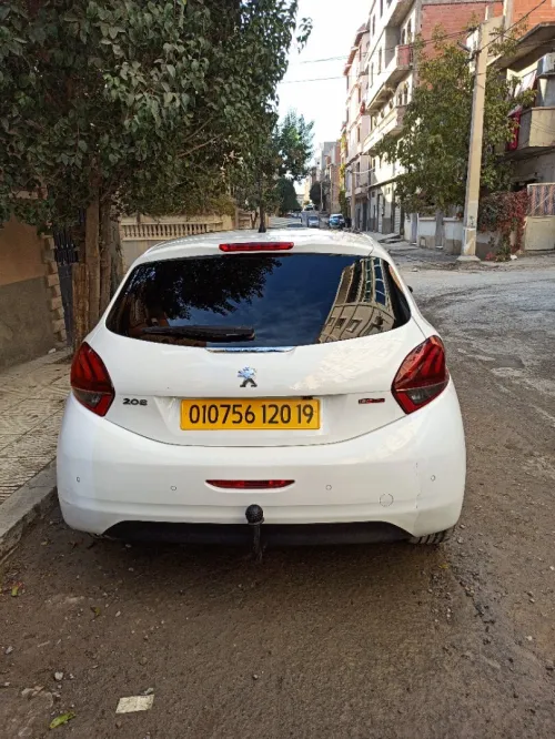 Peugeot 208 2020 Allure Facelift