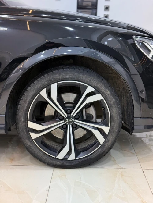 Audi Q3 2023 S-line