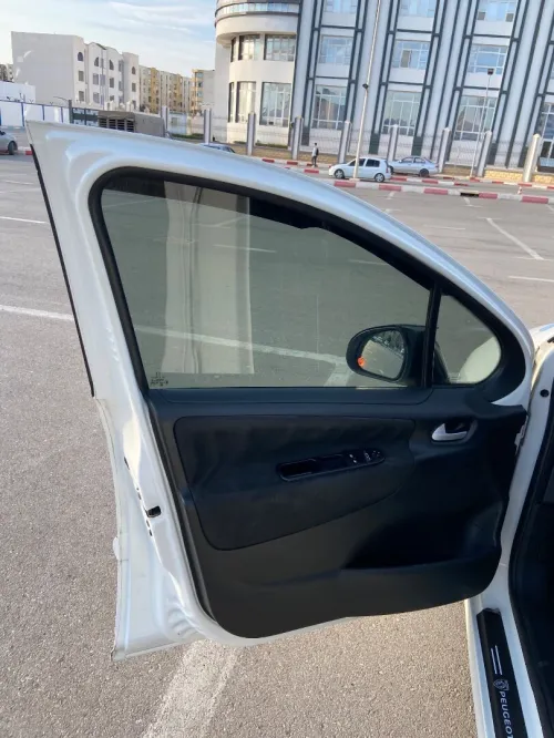 Peugeot 207 2012 207