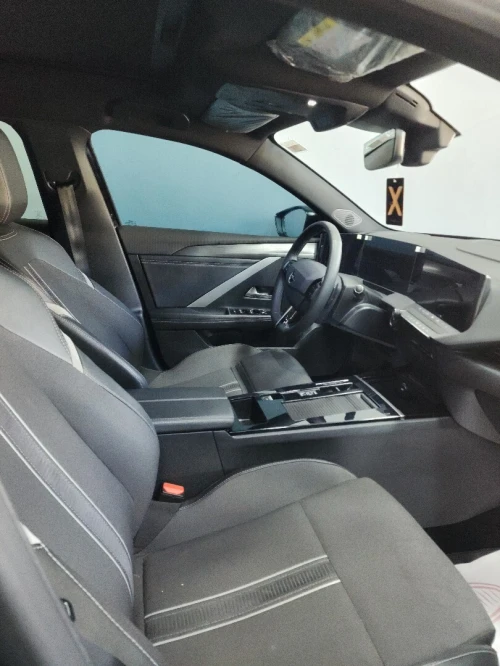 Opel Astra 2025 