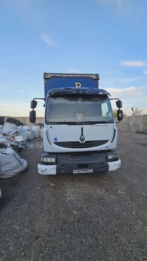 Renault Midlom 220 2009