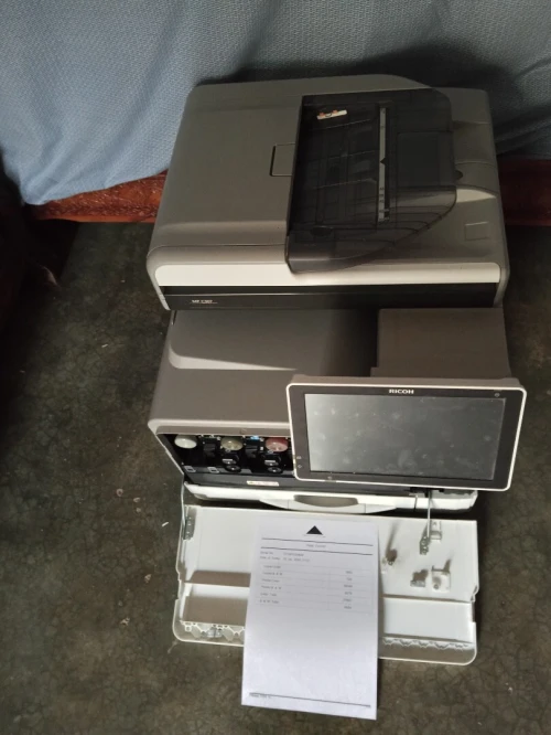 PHOTOCOPIEUR A4 CHARGEUR RECTO VERSO RESEAU SCAN  COPIE RICOH MP C307