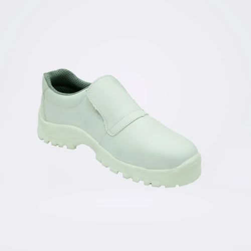 Chaussures de Sécurité et de Protection en Différentes Gammes : Hautes, Basses, PVC..