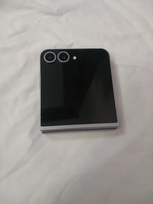 Samsung Galaxy Z Flip6