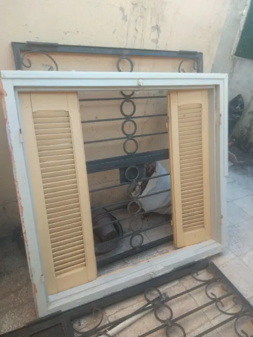 Fenêtre de meuble 