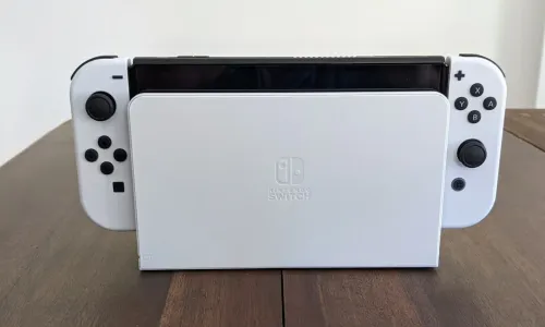 Nintendo Switch OLED en parfait état