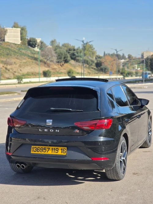 Seat Leon 2019 beats