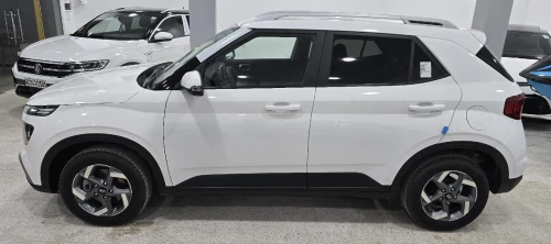 Hyundai Venue  2024 