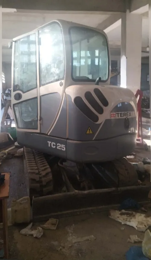 TEREX ألة 2012