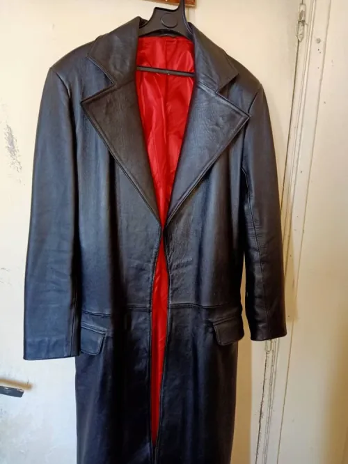 * Veste cuir une vrai cuir haja bazaaf shaba ou twiila (long) tlabas XL/XXL prix dyalha 45000 DZ