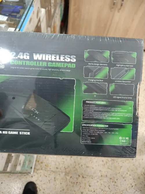 Controller gamepad فيها 10000 لعبة
