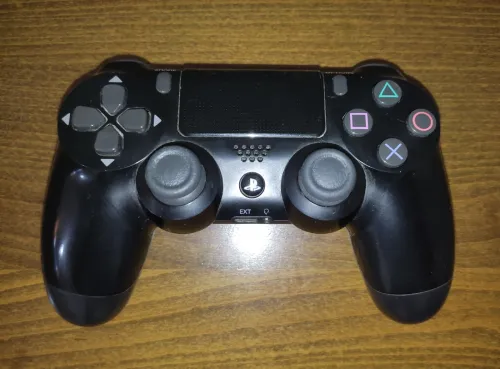 Ps4 pro 1To