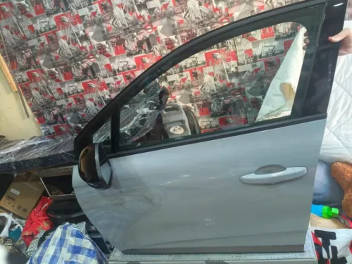Porte avant côté chauffeur clio 5 grinardo