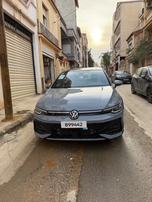 Volkswagen Golf 8 2025 R-Line