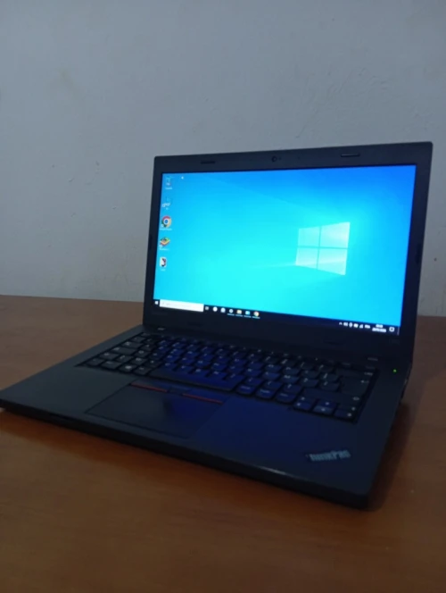 Pc laptop i5 6eme très bon état