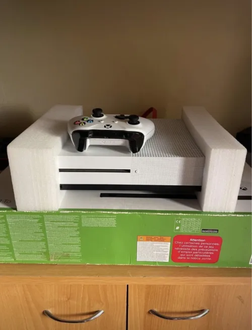 Xbox one s 1t