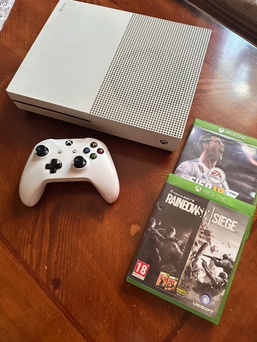 Xbox One s