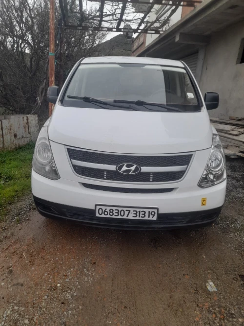 Hyundai H1 2013 Tolé