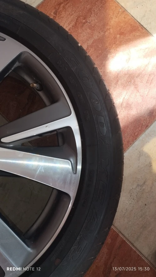 Pneu et jent 