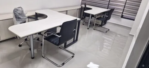 Bureau opérateur Plusieurs modèles et dimensions