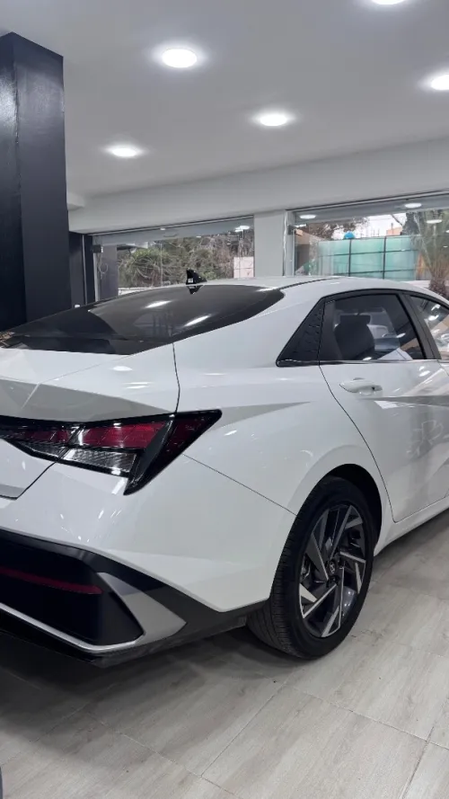 Hyundai Elantra 2025 