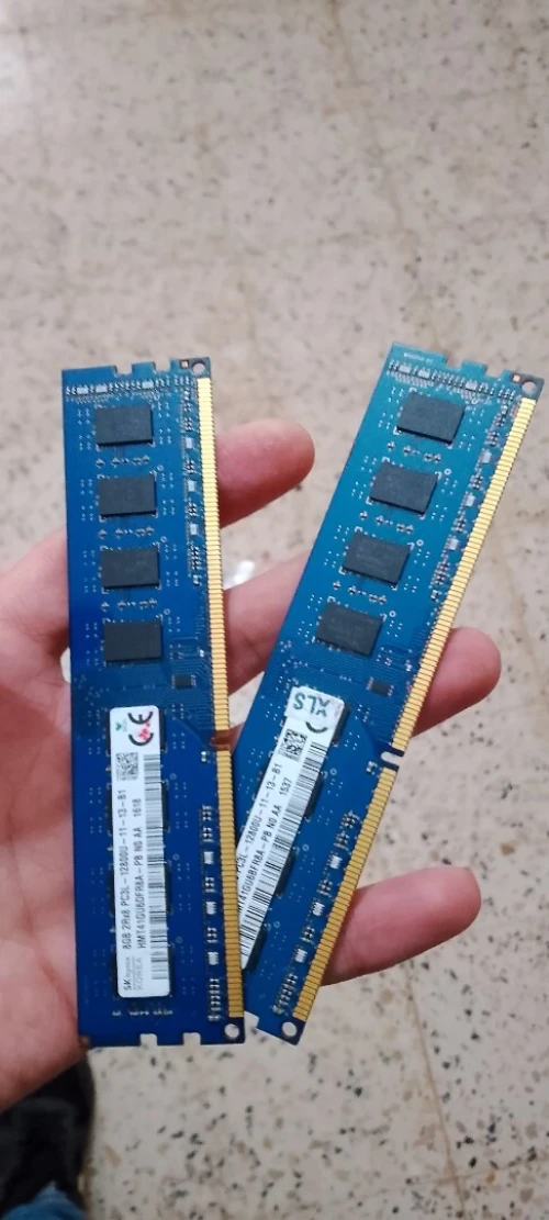3x SK hynix 8G DDR3 PC3L 1600mhz