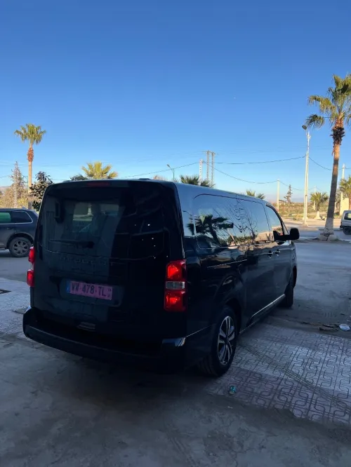Peugeot Traveller 2026 