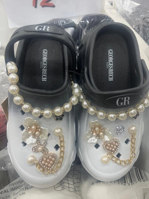 chaussons type crocs fantaisie
