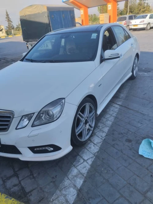 Mercedes Classe E 2011 AVANTGARDE Pack AMG