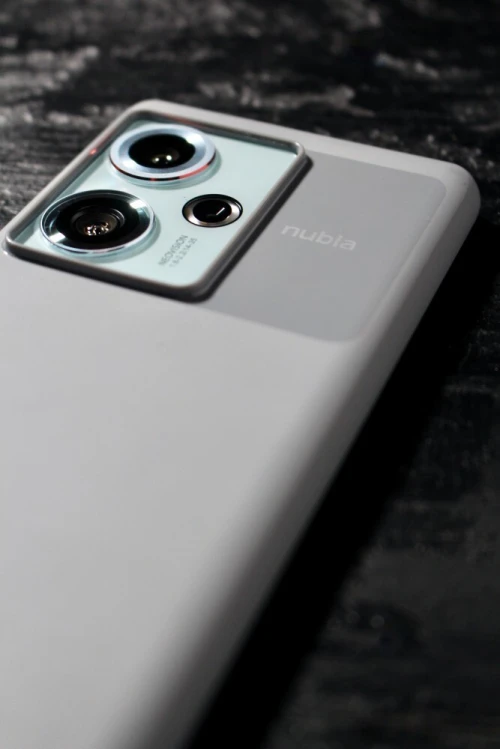 ZTE NUBIA Z50 Z50